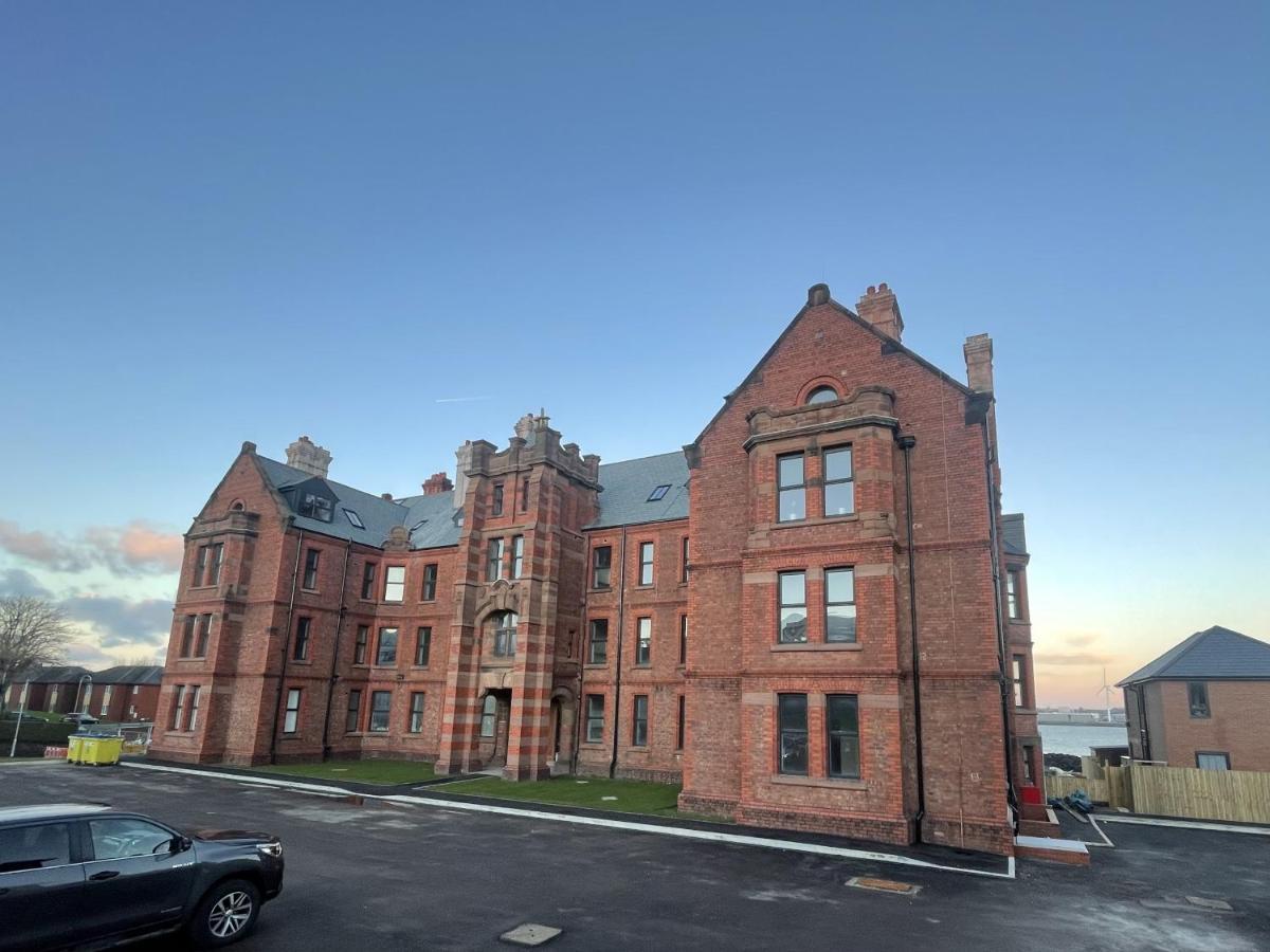 Gibson Manor Apartments Wallasey Exterior foto